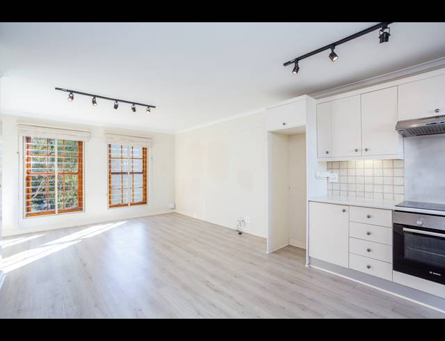 2 BEDROOM APARTMENT FOR SALE IN WYNBERG UPPER